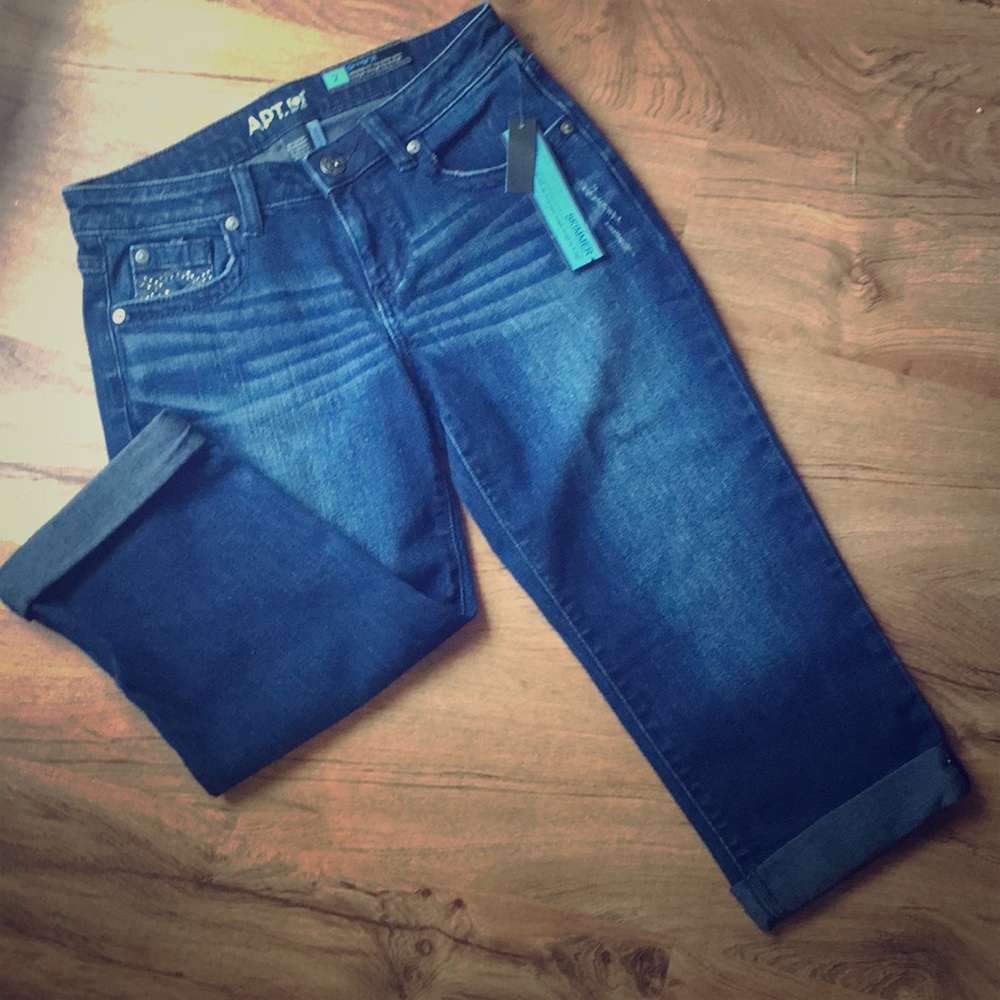 Apt. 9  Capri Pants with fancy pockets